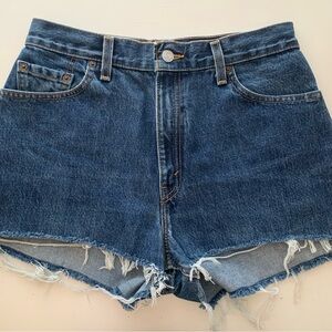 Vintage High Waisted 550 Levi’s Jean Shorts